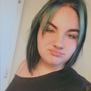 Meet your Posher, Deanna